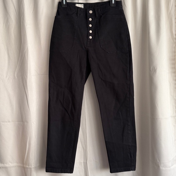 Wilfred Pants - Wilfred Free Aritzia High Waist Button Fly Straight Leg Black Jeans Crop‎ Size 4